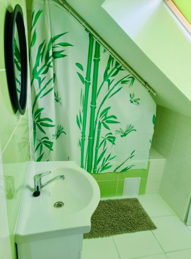 Komárno Jokai Apartman מראה חיצוני תמונה